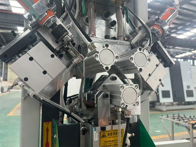 Automatic Desiccant Filling Machine